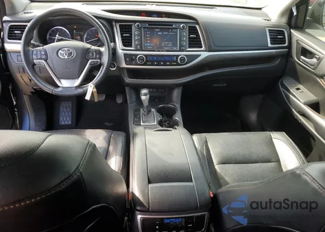 2018 Toyota Highlander Limited z USA, uszkodzony, nr VIN 5TDDZRFHXJS832999